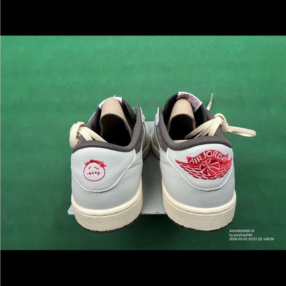 jordan 1 retro low travis scott reverse mocha - Picture 4 of 5